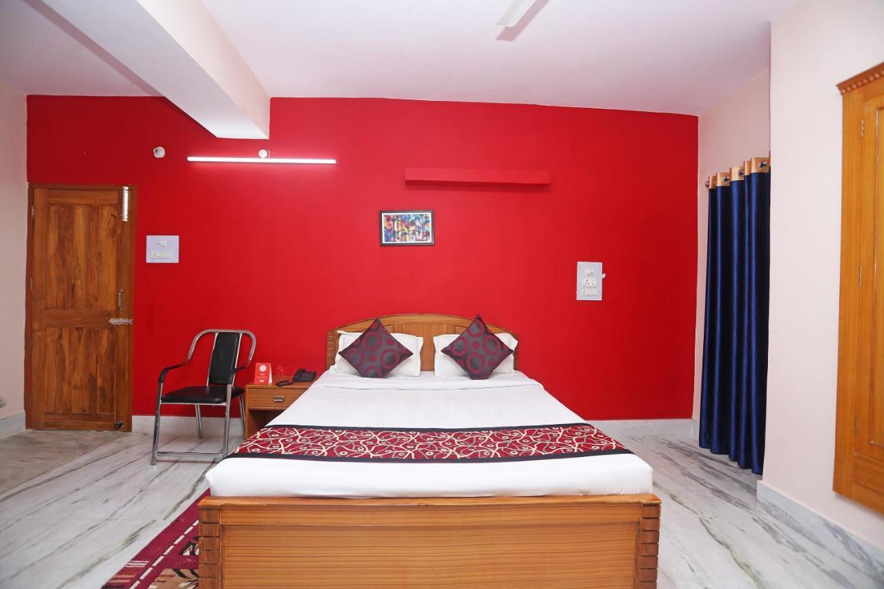 Oyo 10994 Hotel Luxury Inn Патна Екстериор снимка